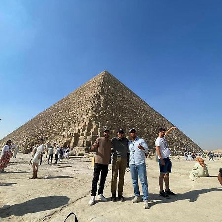 Kafret el-Gabal Momen Pyramids Inn מראה חיצוני תמונה