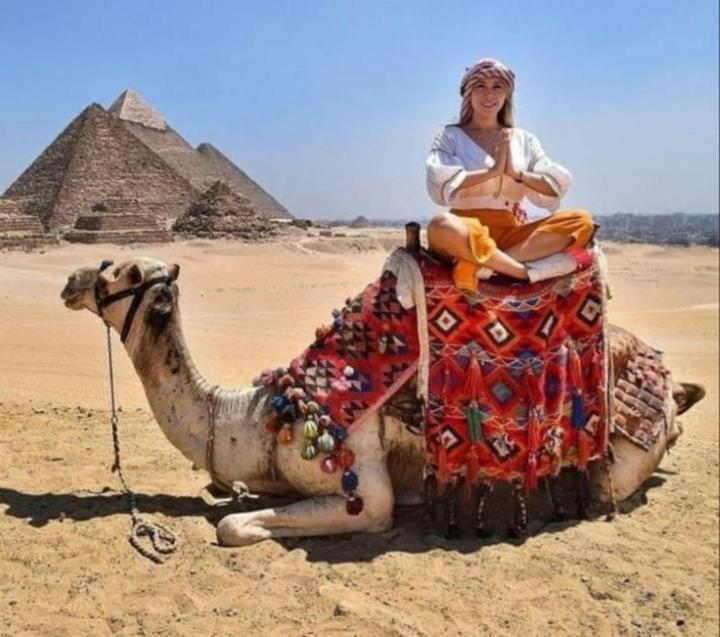 Kafret el-Gabal Momen Pyramids Inn מראה חיצוני תמונה